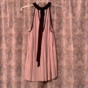 Pleated A-line tie-collar blouse